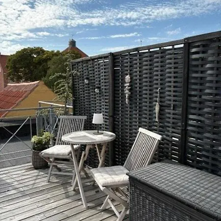 Lovely In The Heart Of Skagen Town * Aro